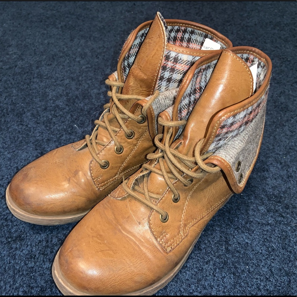 Women’s Combat Boots